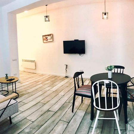 Style Apartments By Happy Place Tbilissi Extérieur photo